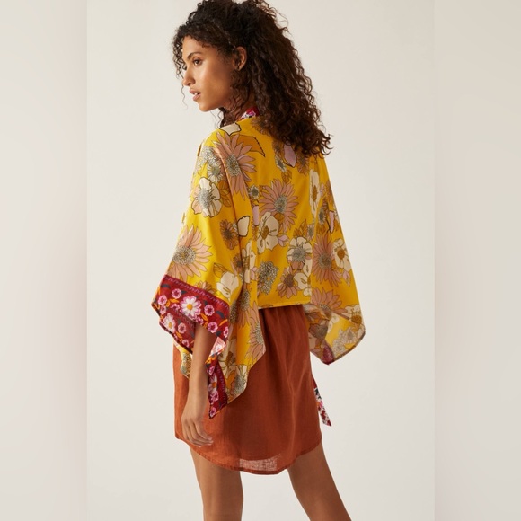 By Anthropologie Floral Vibrant Kimono OSFA - Picture 6 of 16